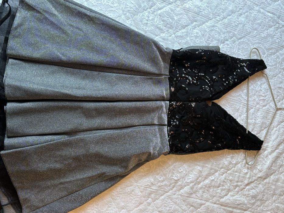 Официална къса рокля