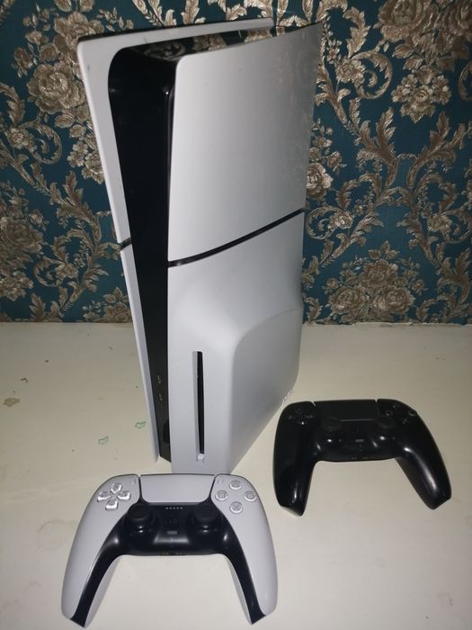 Продам ps5 ( пс5 )