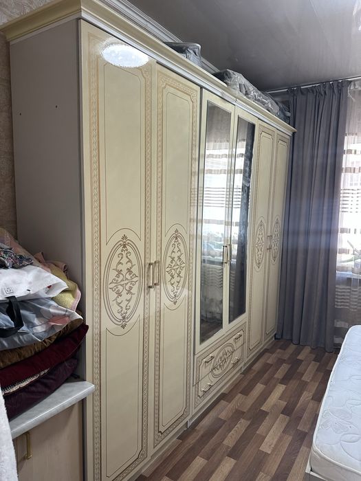 Спальный гарнитур