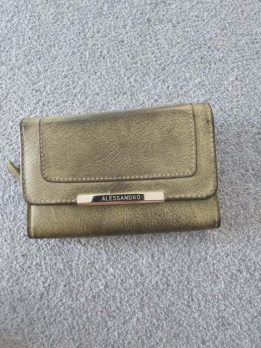 De vanzare portofele de piele