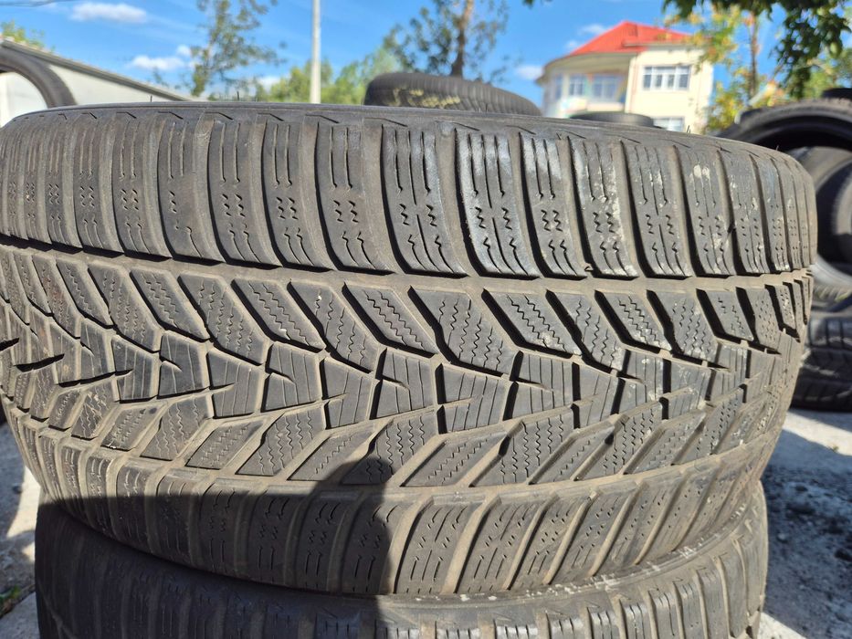 2 Anvelope de IARNA - 235/35/20 92W - Hankook Winter - APP NOI - DOT 2024 !