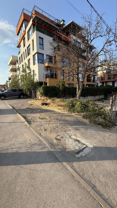 Дава се под наем Гараж / Паркомясто в София, НПЗ Изток - 800 кв.м за 816 € - Снимка #2