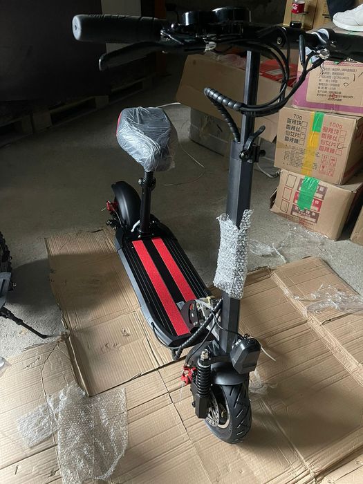 Самокат новый с упоковкой