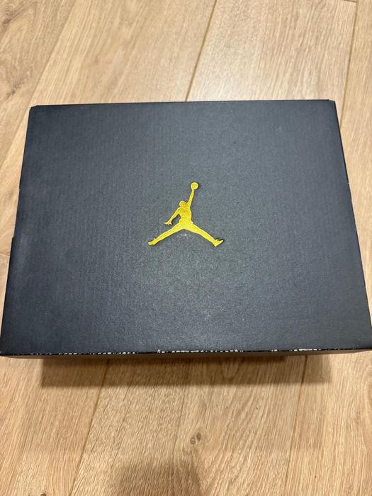 Adidasi Jordan 1 Low