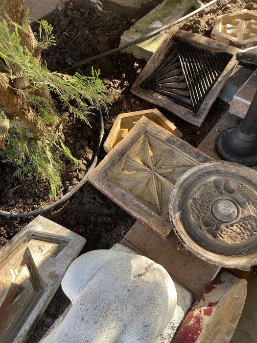 Калъпи за Стенни или таванни облицовки от гипсови орнаменти