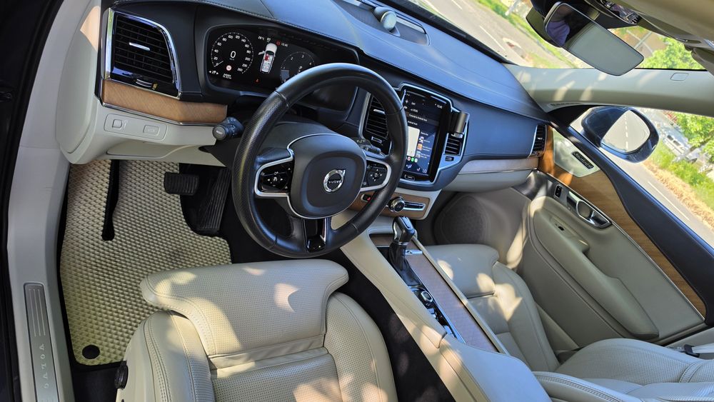 VOLVO XC90 2018 — imagine 3