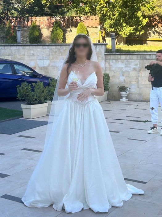 Vând rochie de mireasă