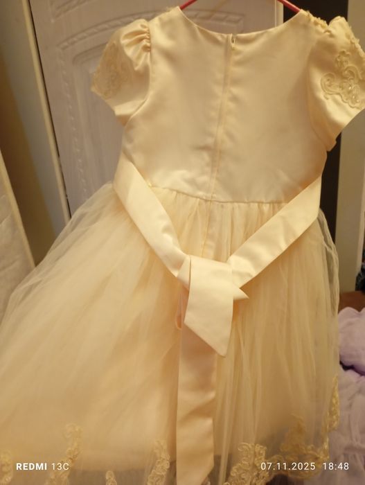 Продам детское платье