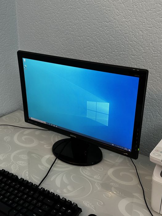 Монитор benq моник