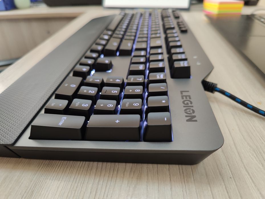 Клавиатура Lenovo