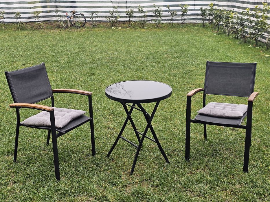 Măsuță si 2 scaune, terasă