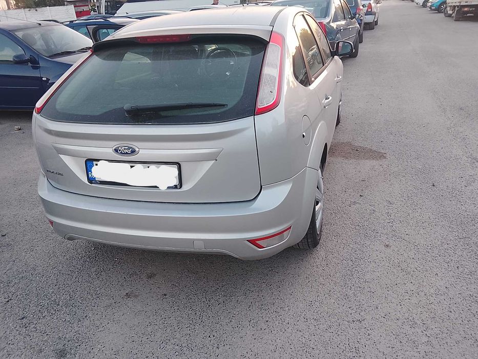 FORD Focus 2011 — imagine 4
