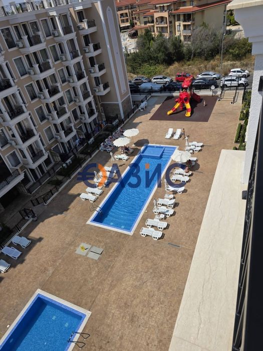 Продава се Двустаен апартамент в Свети Влас - 53 кв.м за 1540 €/кв.м - Снимка #11