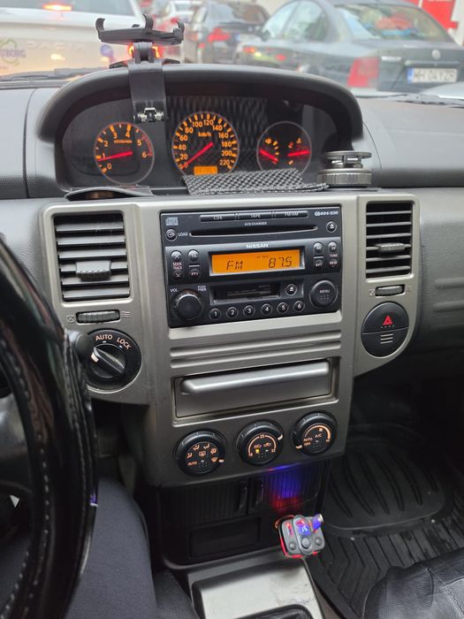 Vând Nissan x-trail t 30