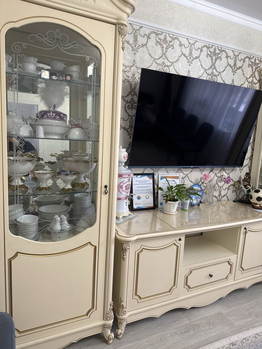 Продам гарнитур