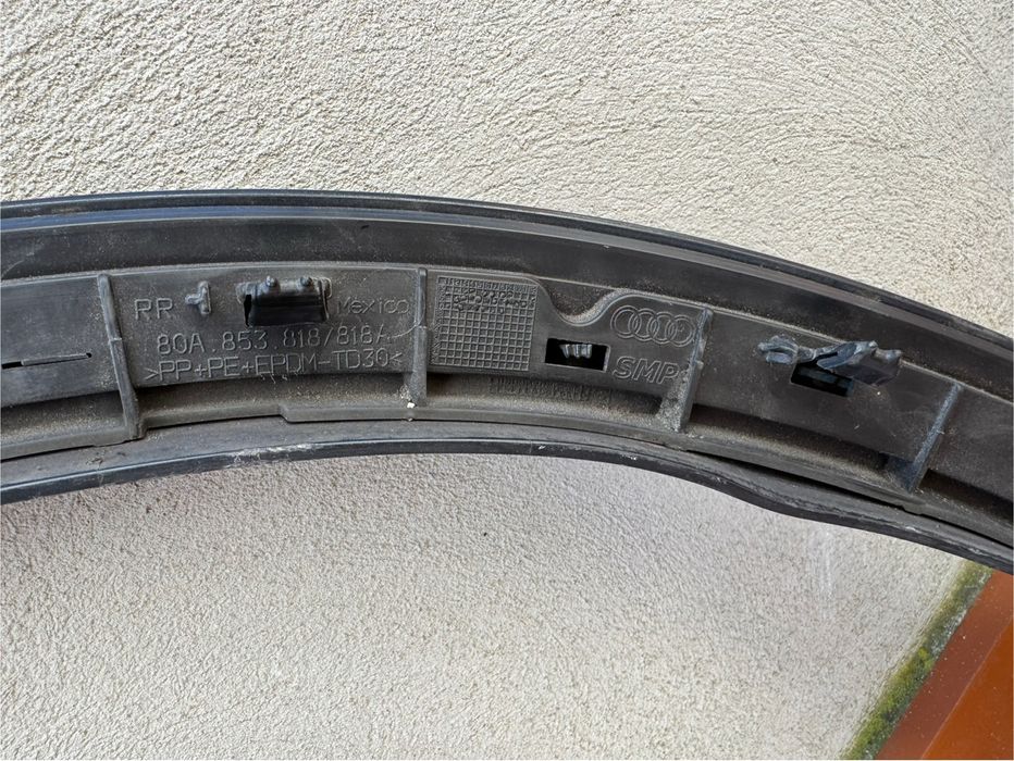 Оригинални вежди за Audi Q5 2018