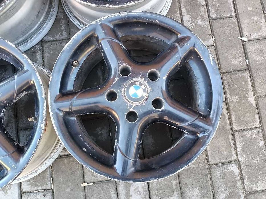 Продам оригинальные легкосплавные диски "EMR" на BMW 5 е39.
