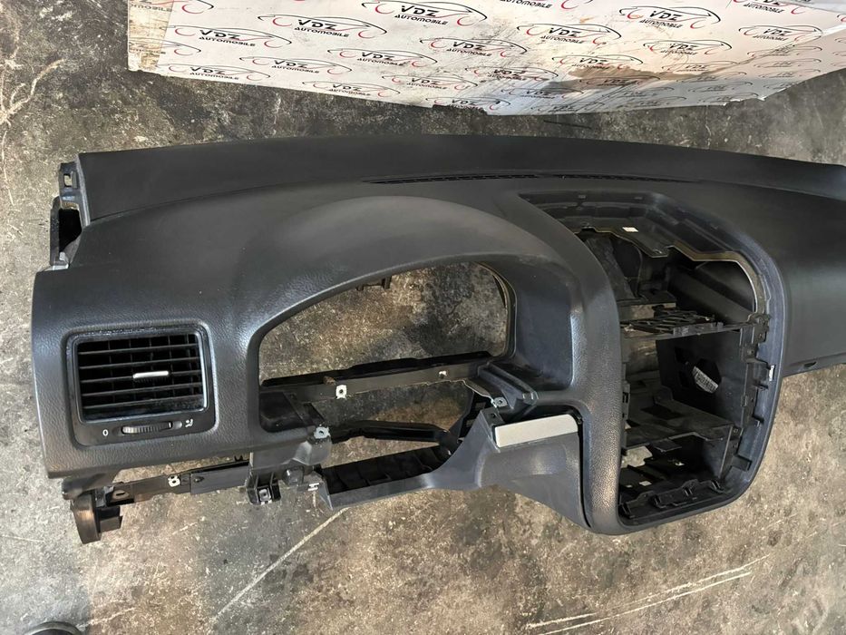 Plansa bord Volkswagen Golf 5 an 2007
