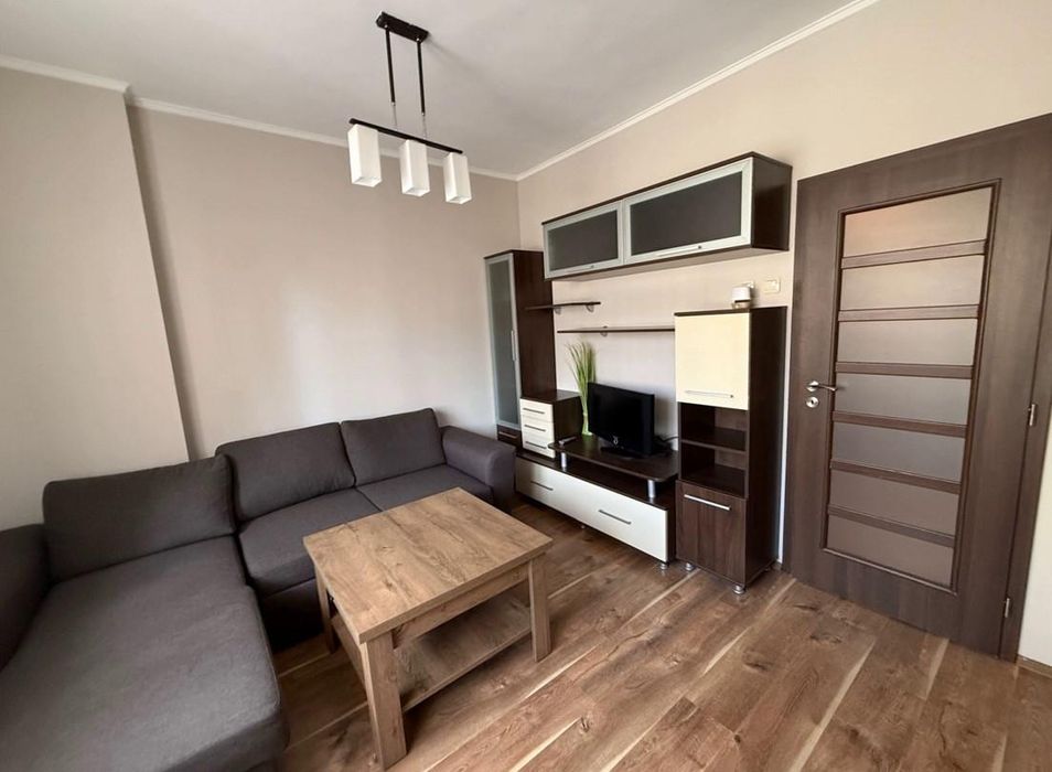 Дава се под наем Двустаен апартамент в София, Дружба 2 - 56 кв.м за 680 € - Снимка #1