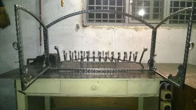 предпазна вратичка за камина от ковано желязо