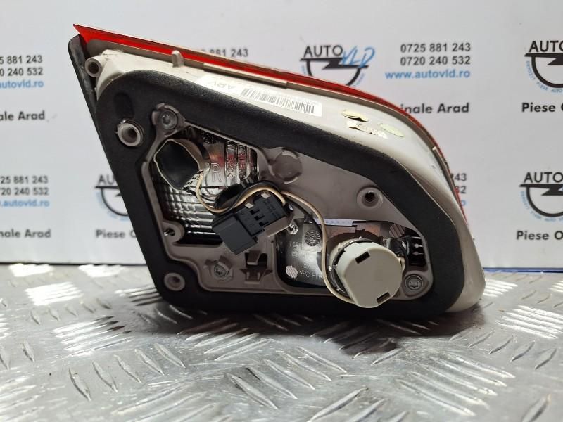 Stop ceata haion / portbagaj dreapta Opel Astra J Facelift