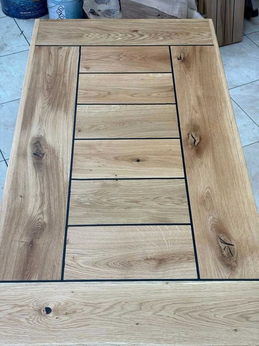 Холна маса от естествен материал /  масивна дървесина дъб