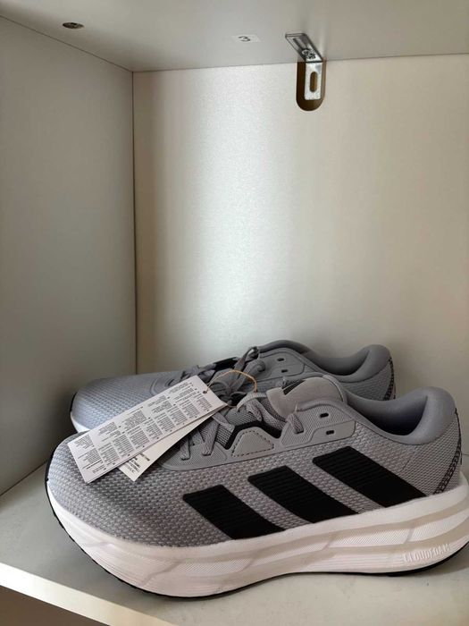Нови маратонки Adidas