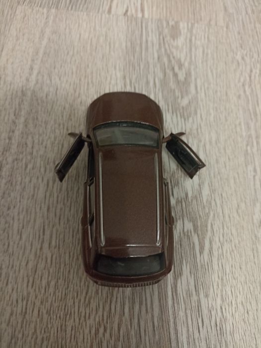 Моделькк вв туарег