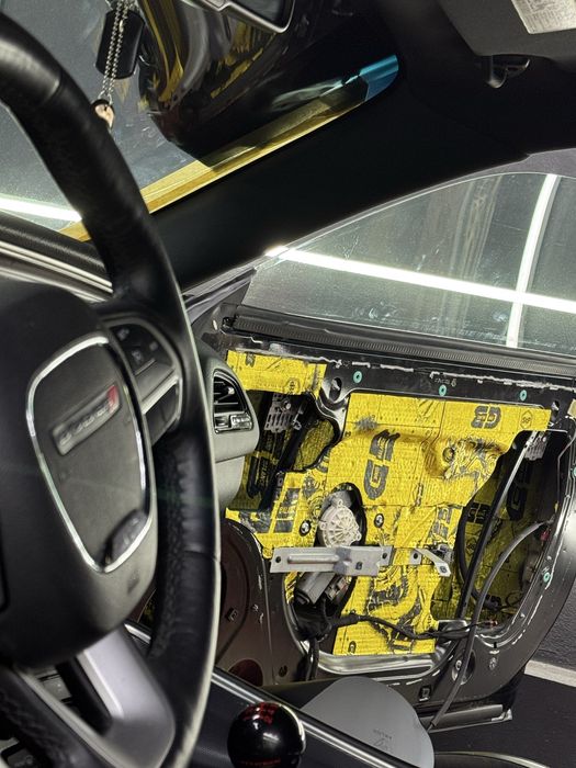 Servicii de Insonorizare Auto Complete Premium! Insonorizari Auto