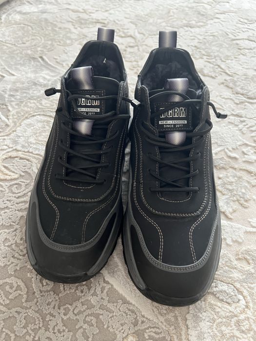 Продажа Кроссовок