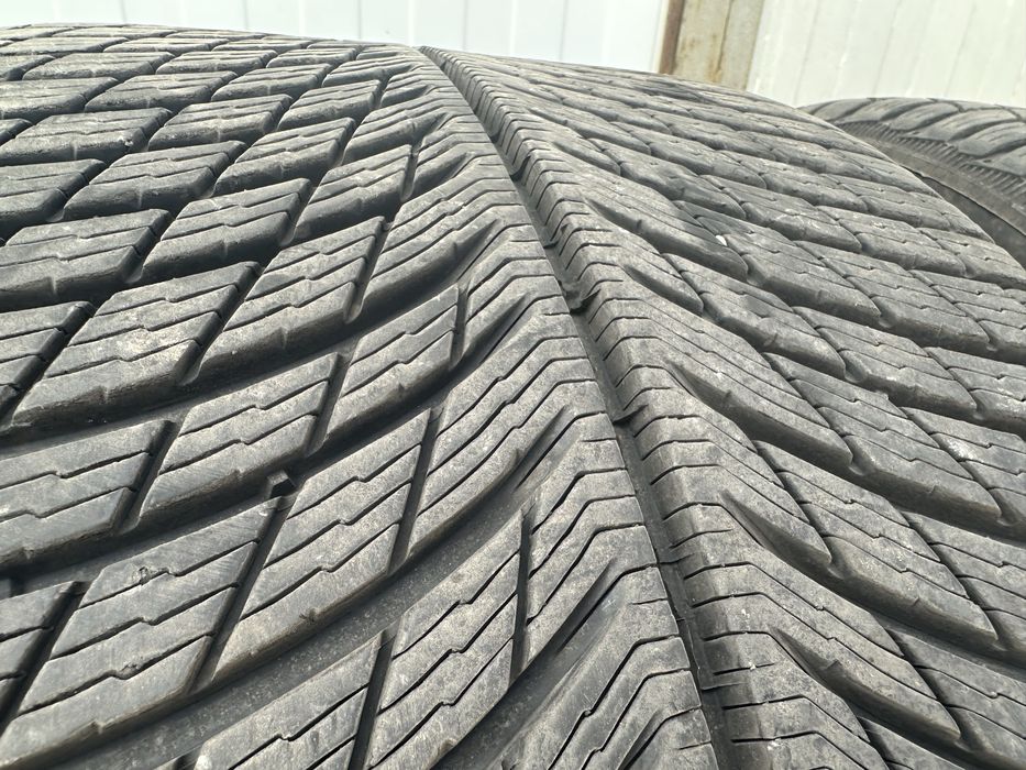Продавам гуми 305/35/23 Michelin Pilot Alpin 5 SUV