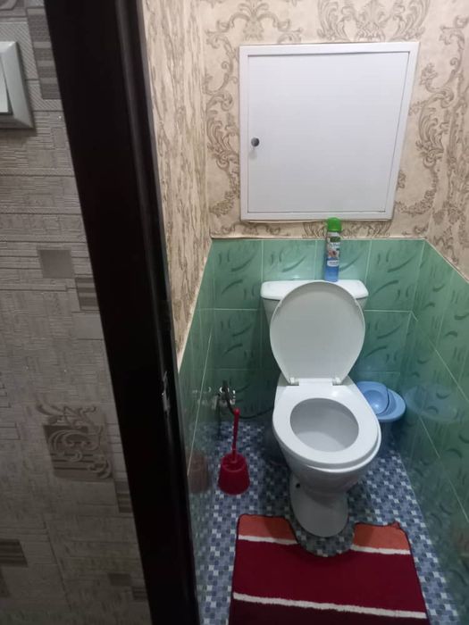 Прадаетса 2х комнатная (сделана 3х ) квартира художников