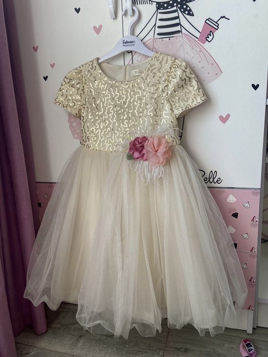 Нарядное платье на выпускной 128 р