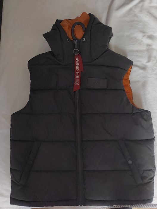 Елек Alpha Industries