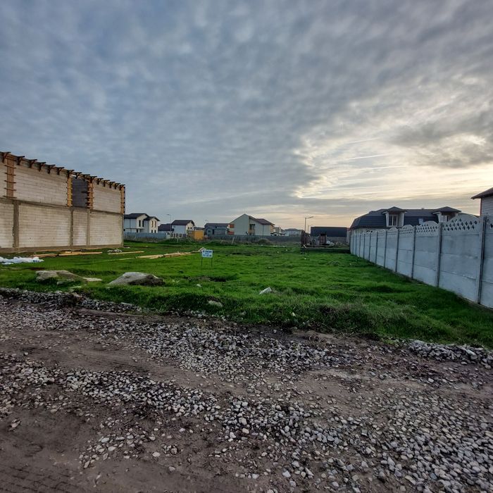 Vând teren intravilan în  Călărași sos Sloboziei Cartier Rezidential