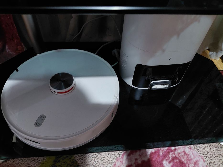 Продам  робот пылесос