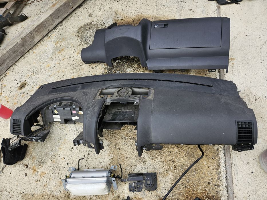 Plansa Bord Touareg Facelift 2010/Airbag Pasager Touareg