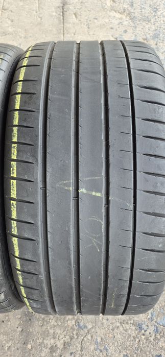 4 anvelope vara Michelin,fata 245/45/19,spate 275/40/19.Pretul este pe bucata.