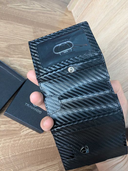 Portofel slim bărbătesc TRAVANDO design Carbon – Nou la cutie, RFID Blocking