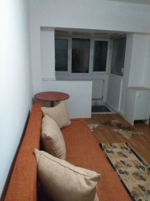 Garsonieră de închiriat în calea Buziașului lîngă sensul giratoriu! .