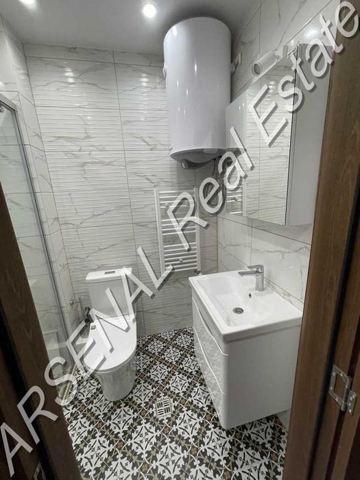 Много хубав, нов, тристаен апартамент под наем в Овча Купел