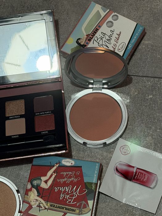 Лот от гримове TheBalm, Nyx, Notino, Karl