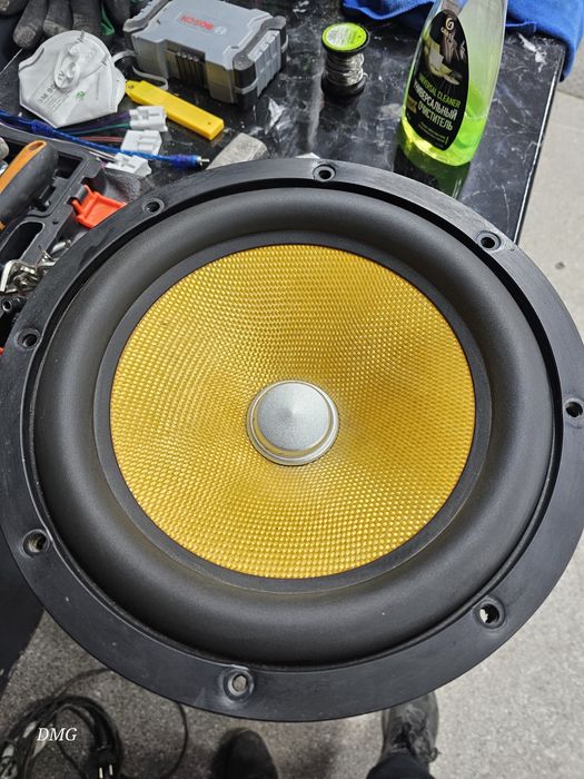Продам сабвуфер 12 дюймовый