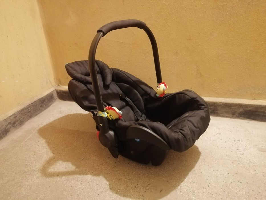 Бебешки и детски столчета за кола