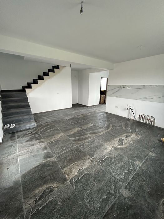 Ansamblu 8 case la cheie