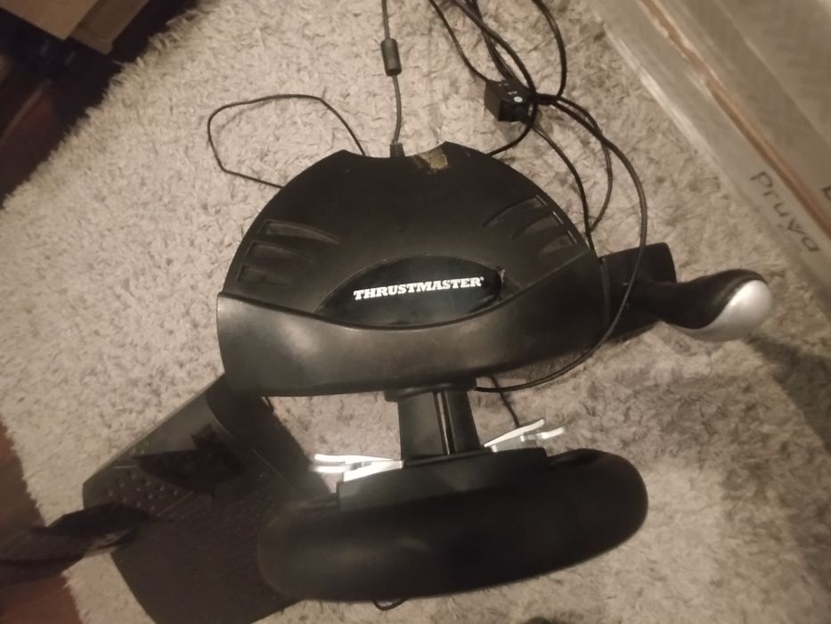 Volan gaming thrustmaster