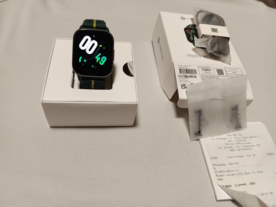 Смарт часовник Motorola moto watch fit