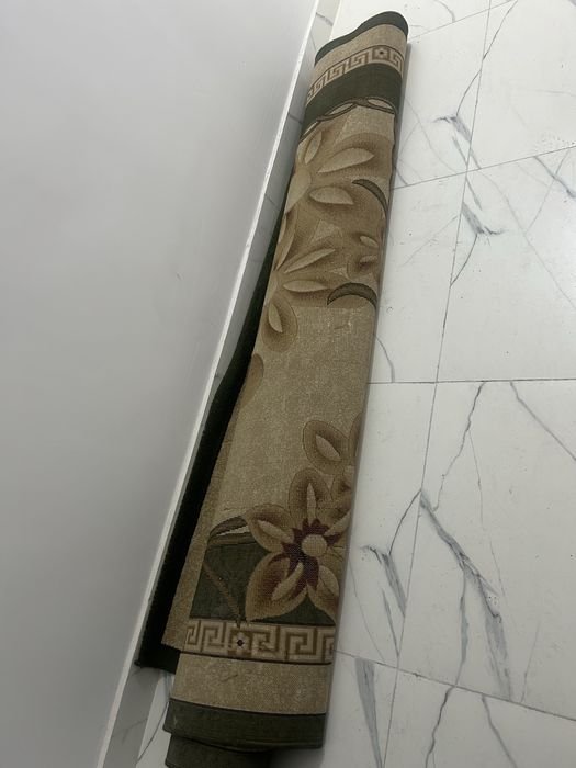 Ковер сатылады.б/у