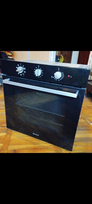Печка за вграждане indesit