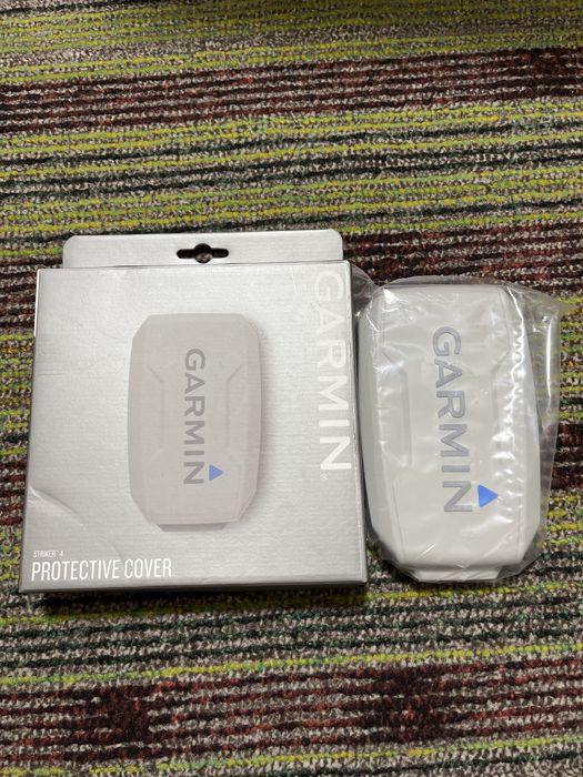 Новый эхолот Garmin STRIKER  4